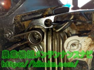 エンジン付近の配線コードの確認