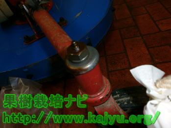 グリスのふき取り