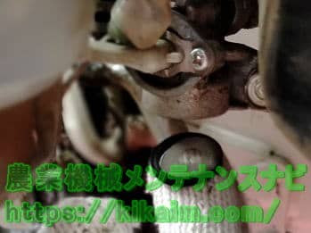 燃料フィルタとゴムパッキンの取付け