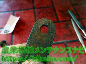 フリーナイフの穴の錆