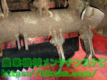 ハンマーナイフの外れないフリーナイフ