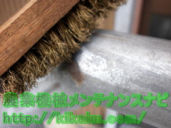 金属ブラシによる錆取り