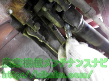 ユニバーサルジョイントのグリスアップ