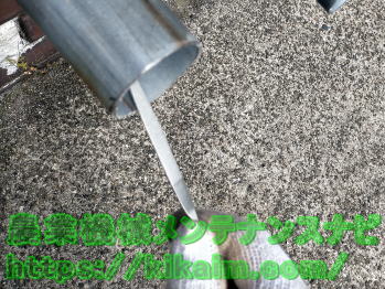 ヤスリでバリ取りの仕上げ