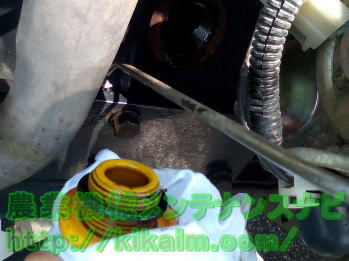 エンジンオイルの給油口