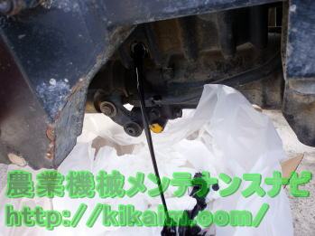 エンジンオイルの排出